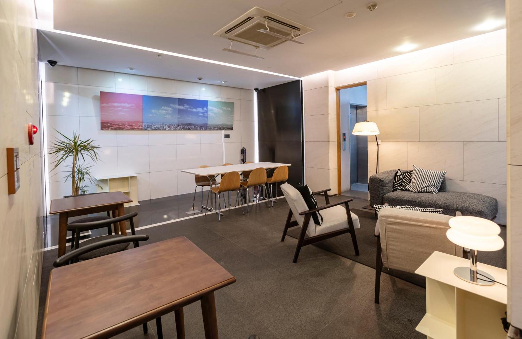 Seoul Hotel Shinshin Myeongdong Екстериор снимка