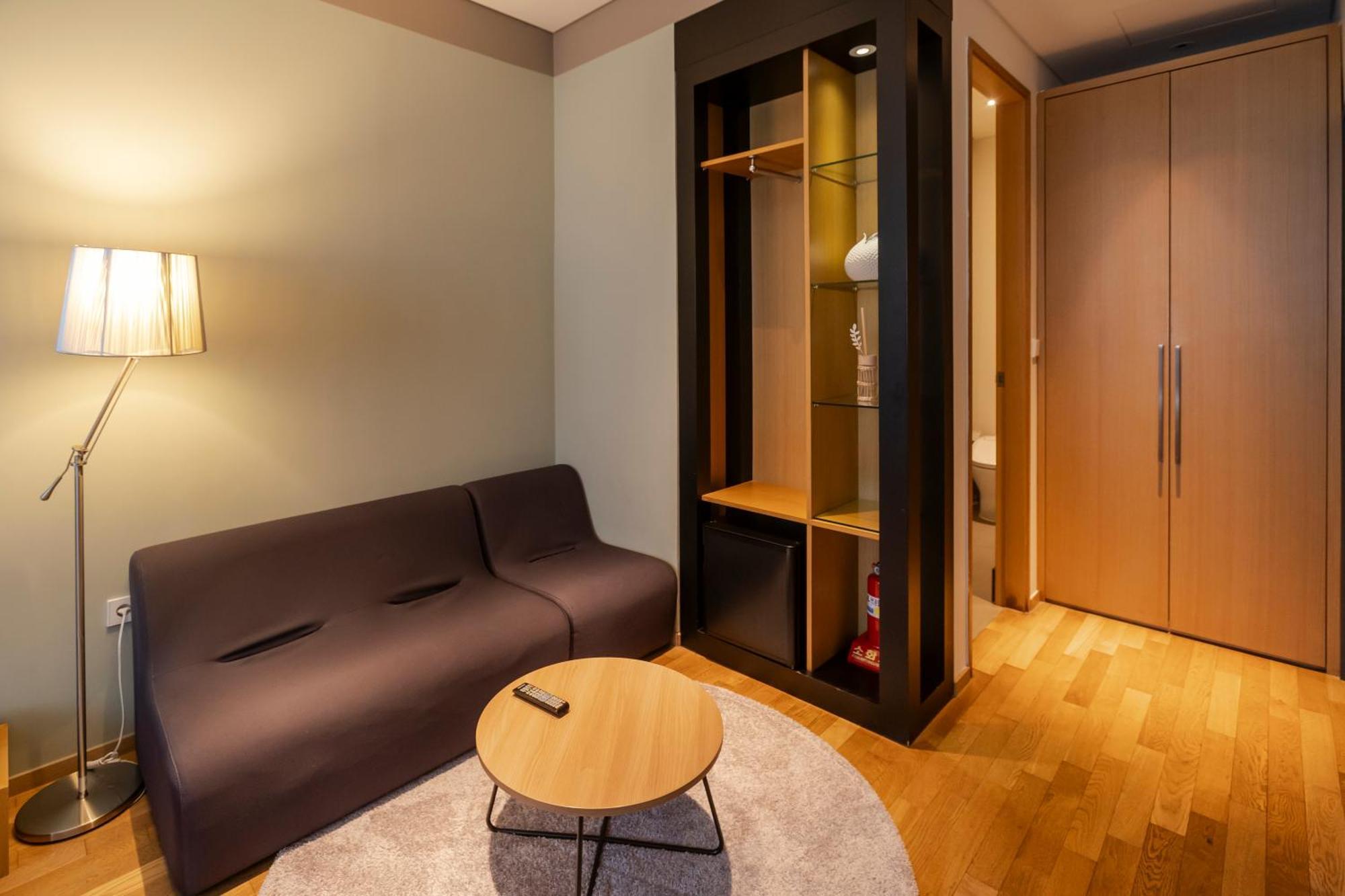 Seoul Hotel Shinshin Myeongdong Екстериор снимка