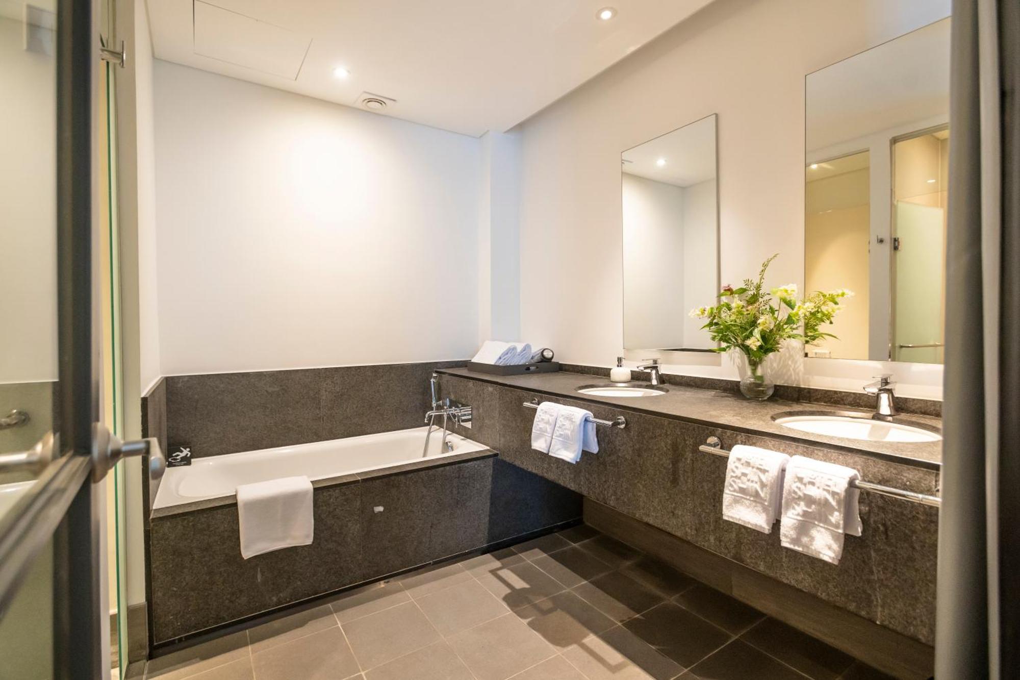Seoul Hotel Shinshin Myeongdong Екстериор снимка