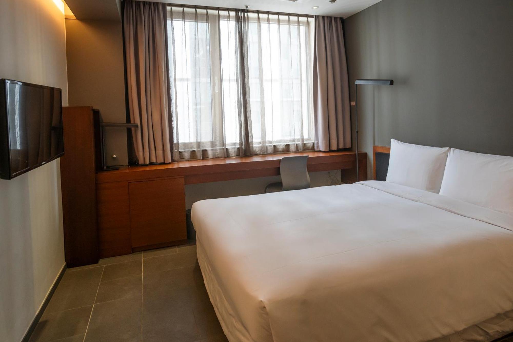 Seoul Hotel Shinshin Myeongdong Екстериор снимка