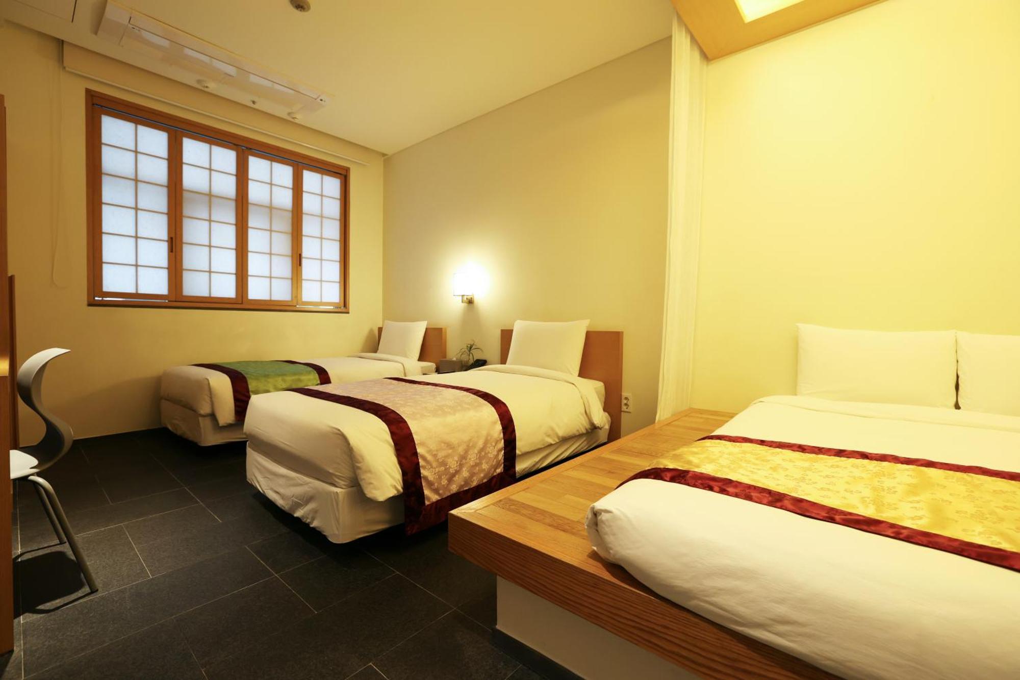 Seoul Hotel Shinshin Myeongdong Екстериор снимка