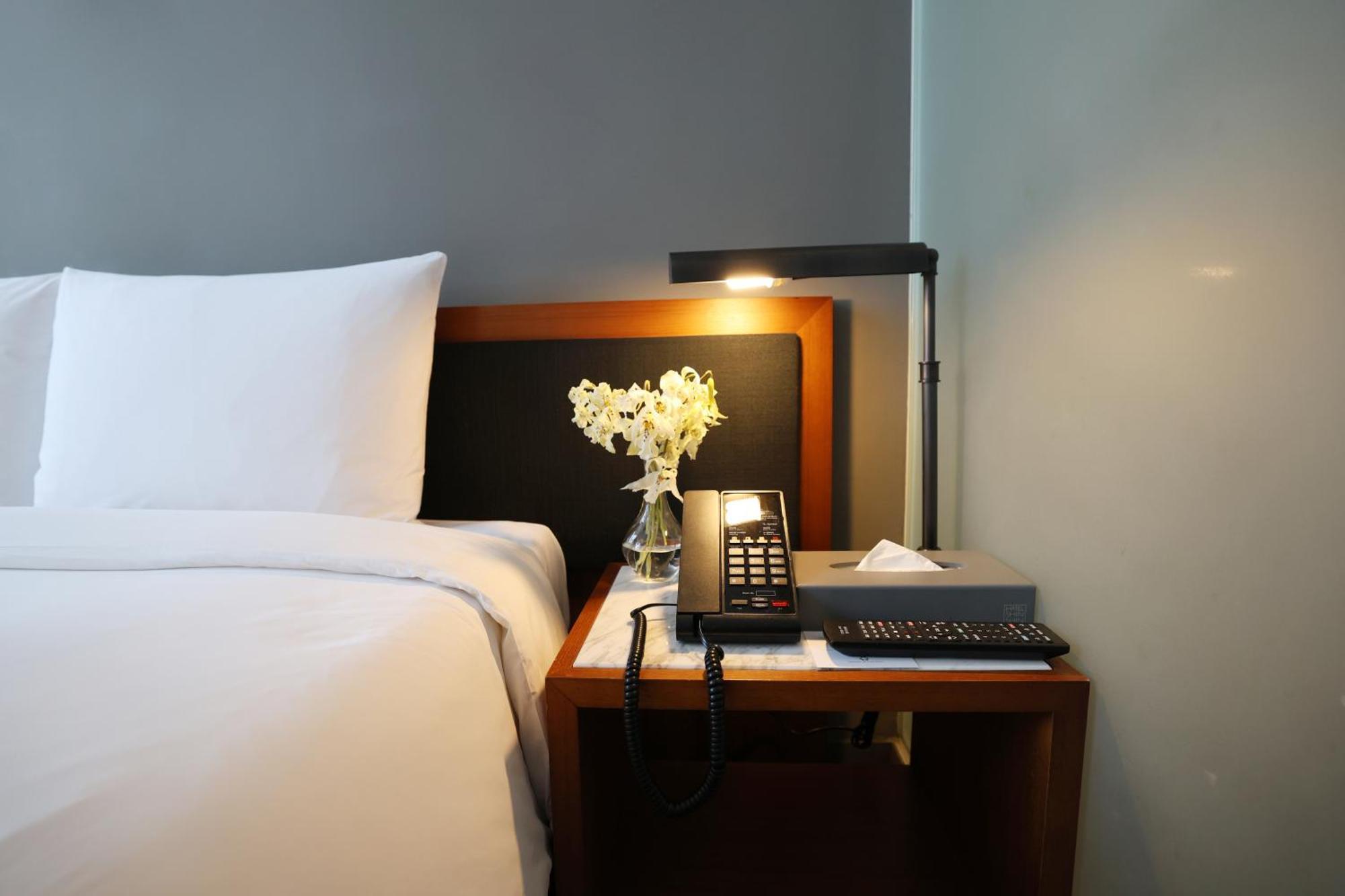 Seoul Hotel Shinshin Myeongdong Екстериор снимка