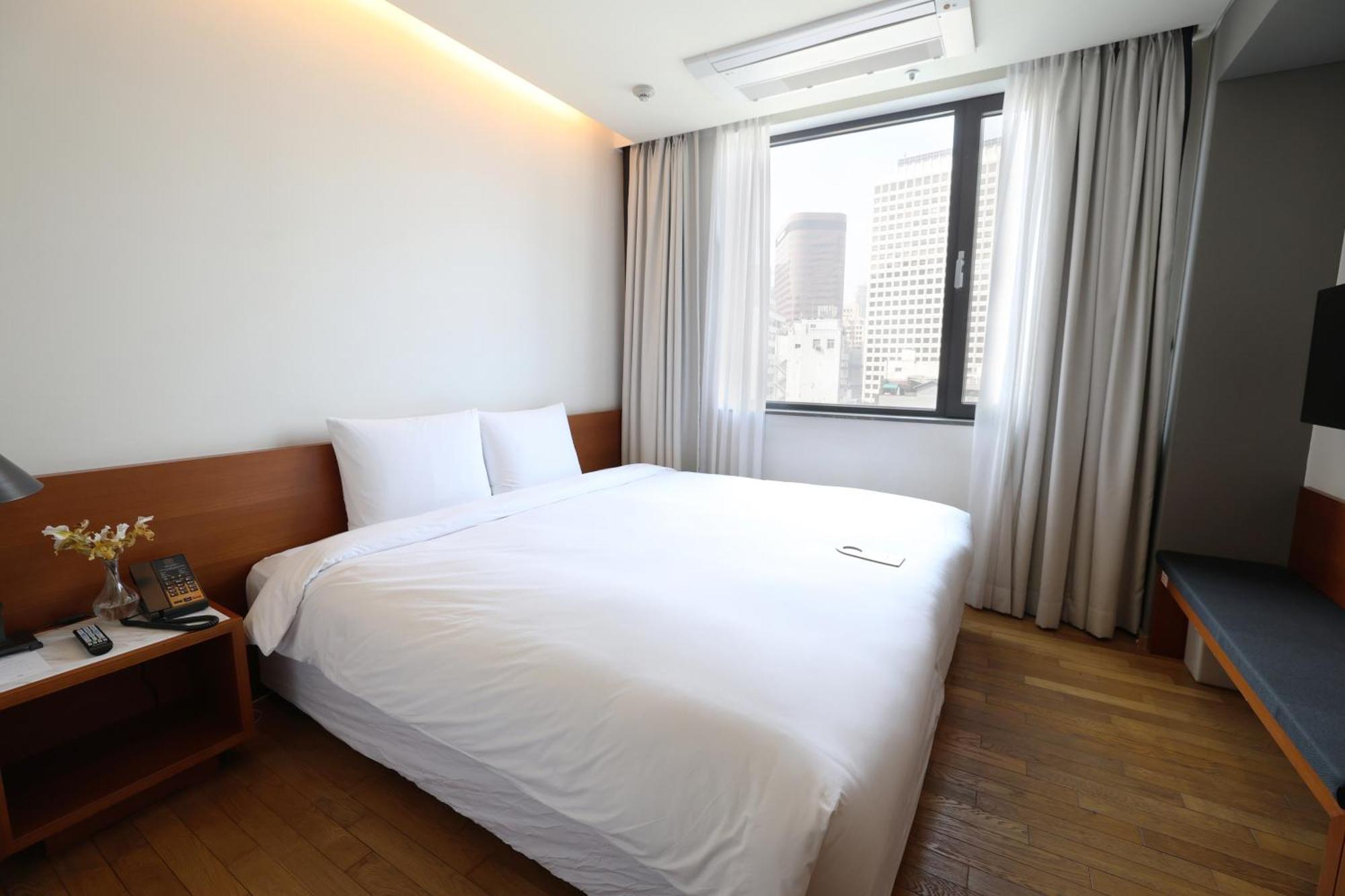 Seoul Hotel Shinshin Myeongdong Екстериор снимка