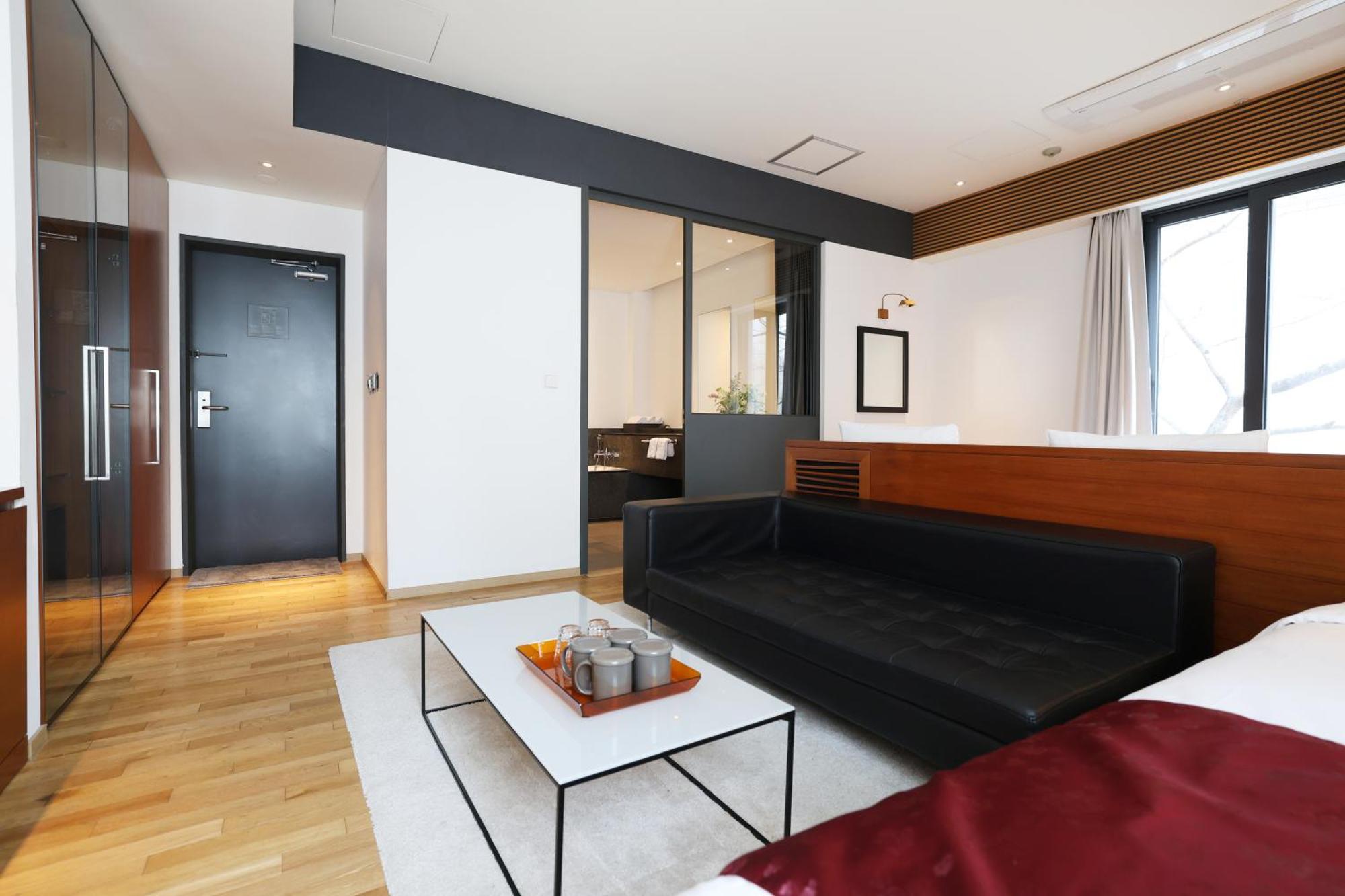 Seoul Hotel Shinshin Myeongdong Екстериор снимка