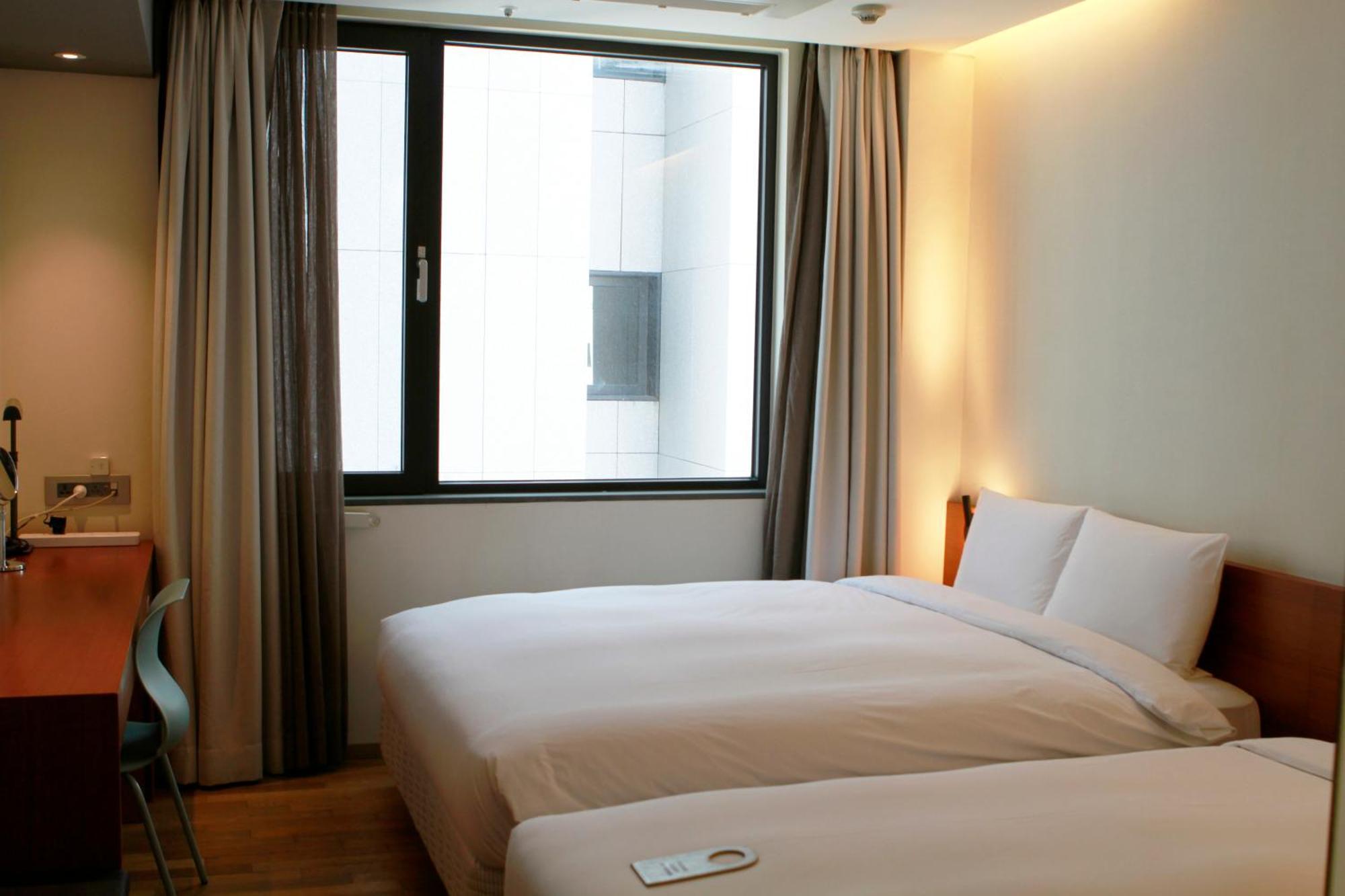 Seoul Hotel Shinshin Myeongdong Екстериор снимка